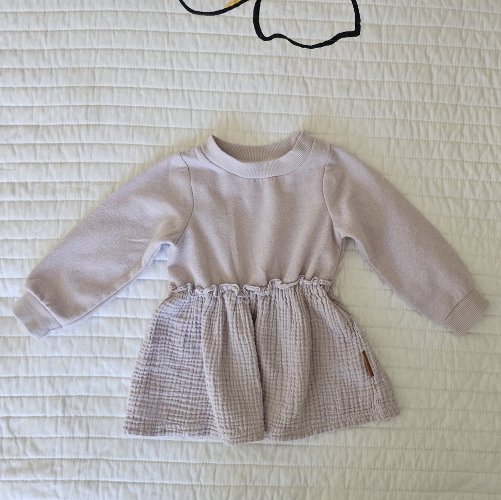 Lila & Jack Long Sleeved Dress, Size 9-12M